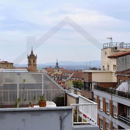 Atico Quintana I - Con Terraza, Vistas A La Ciudad, En El Centro, Con Wifi Y Garaje Apartment Oviedo Bagian luar foto