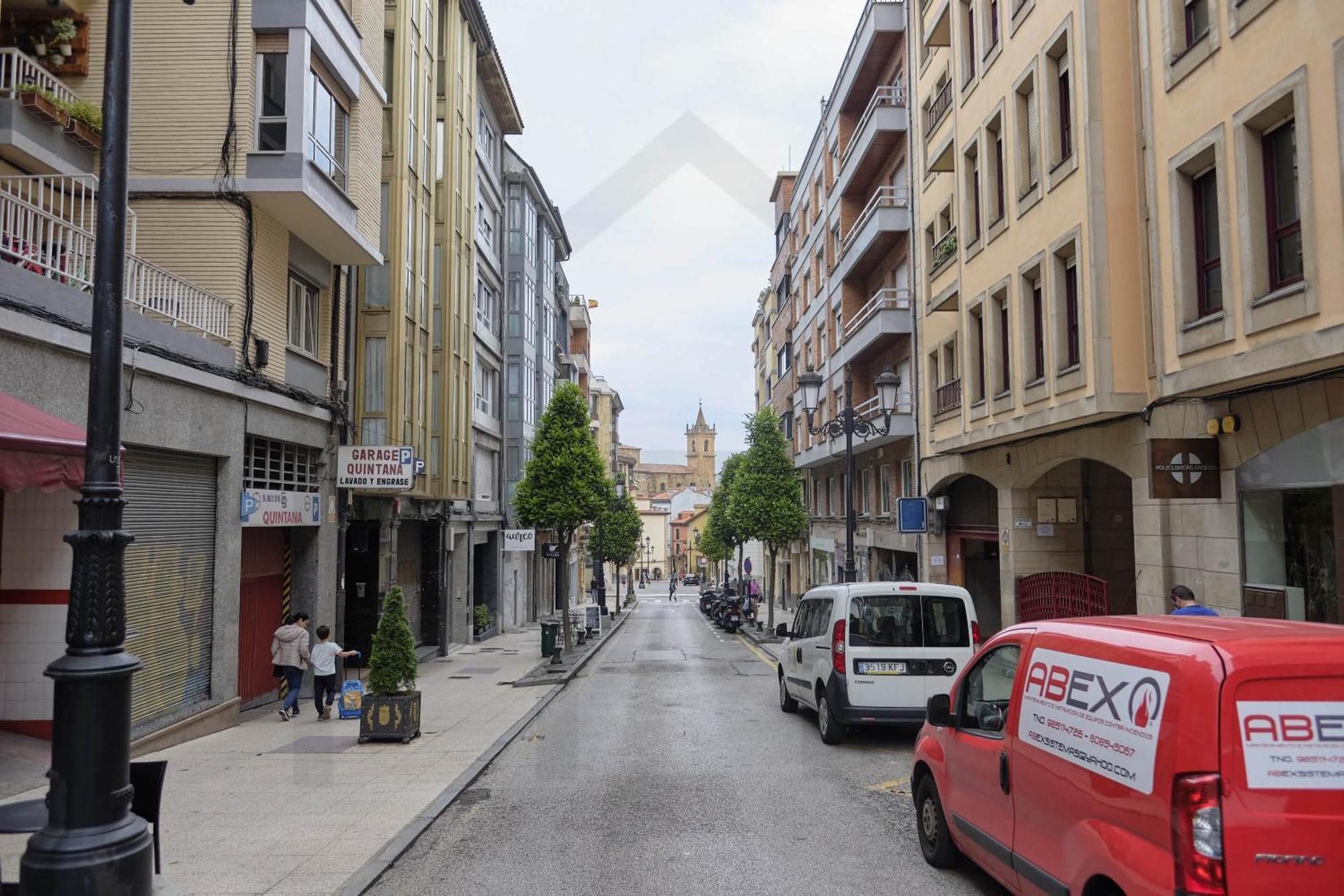 Atico Quintana I - Con Terraza, Vistas A La Ciudad, En El Centro, Con Wifi Y Garaje Apartment Oviedo Bagian luar foto